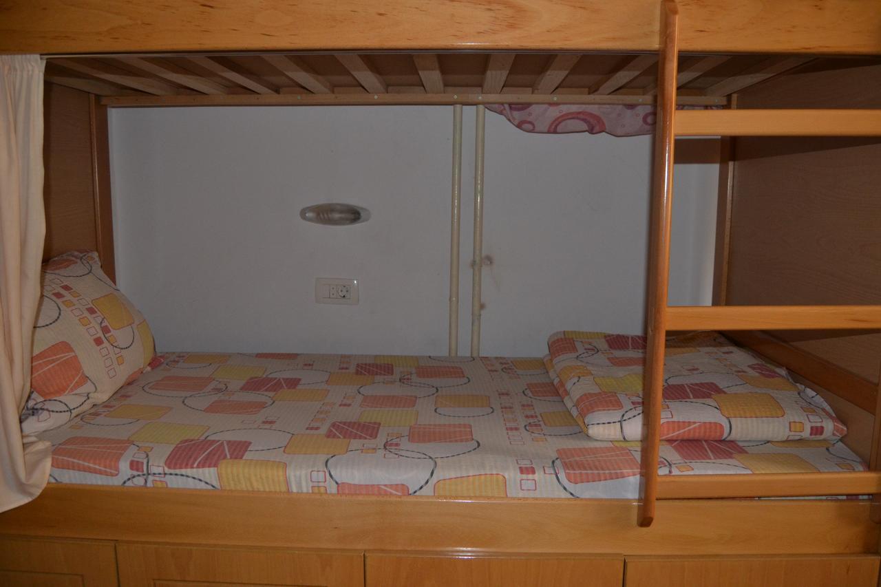 Hostel Valentin 2 Skopje Exteriör bild